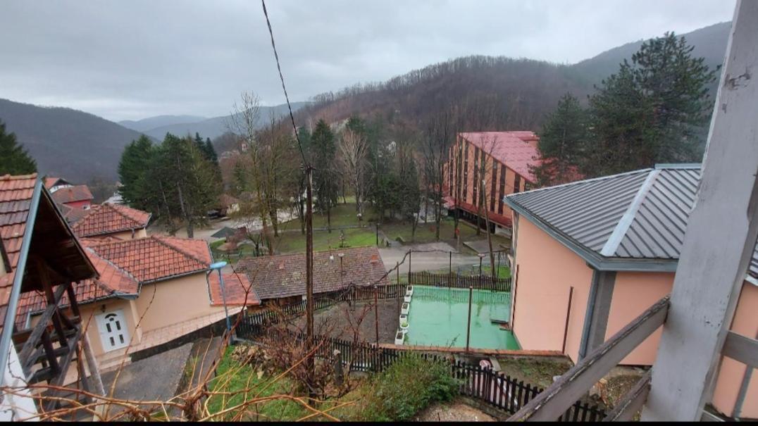 Domacinstvo Jolovic Hotel Kraljevo Eksteriør billede